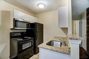 4326 Hamilton Ave, Cincinnati, OH 45223 - Photo 7