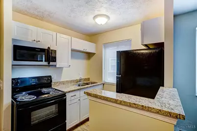 4326 Hamilton Avenue, Cincinnati, OH 45223 - Photo 3