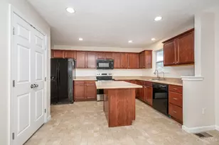 979 Bandanna Dr, Delhi Township, OH 45238 - Photo 13