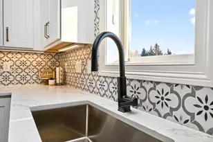 220 Vintage Club Dr, Montgomery, OH 45249 - Photo 13