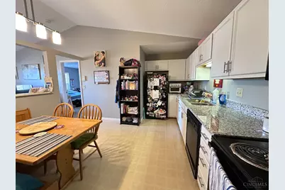 44 Indian Cove Circle #4, Oxford, OH 45056 - Photo 3