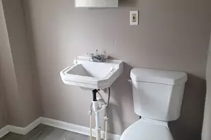 7816 Hamilton Ave, Cincinnati, OH 45231 - Photo 11