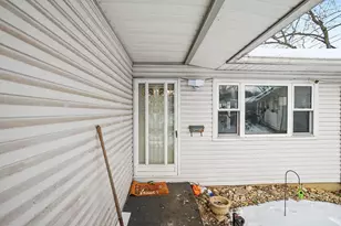 6760 Bursal Ct, Cincinnati, OH 45230 - Photo 3