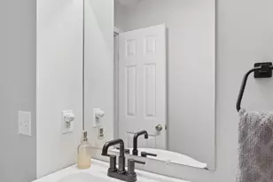 7689 Devonwood Dr, West Chester, OH 45069 - Photo 35