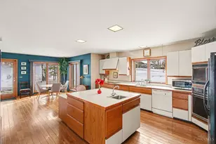 6195 Squirrel Woods Ln, Green Township, OH 45247 - Photo 7