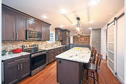 7712 Stonehill Drive, Anderson Township, OH 45255 - Photo 9