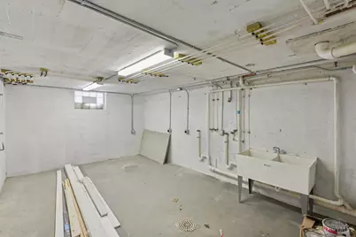 2668 Shaffer Avenue, Cincinnati, OH 45211 - Photo 39