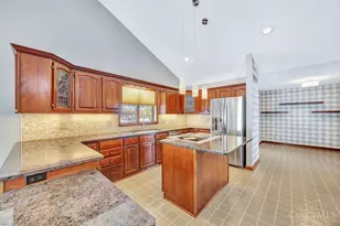 1759 Oxford Trenton Rd, Milford Township, OH 45056 - Photo 15