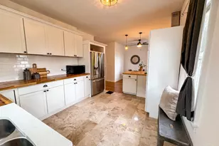 2323 Sherwood Ln, Norwood, OH 45212 - Photo 7