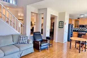 9547 Carriage Run Cir, Deerfield Township, OH 45140 - Photo 3