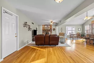 2763 Gallia Dr, Miami Township, OH 45233 - Photo 17