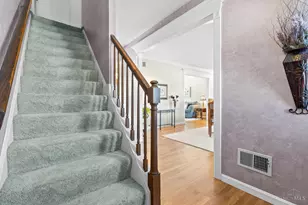 2763 Gallia Dr, Miami Township, OH 45233 - Photo 7