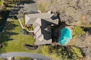 7948 Kugler Mill Rd, Sycamore Township, OH 45243 - Photo 3