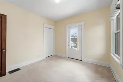 567 Howell Avenue, Cincinnati, OH 45220 - Photo 39