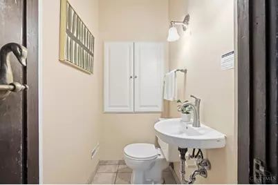 567 Howell Avenue, Cincinnati, OH 45220 - Photo 25