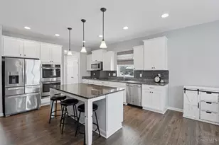 294 Haybrooke Dr, Hamilton Township, OH 45039 - Photo 15