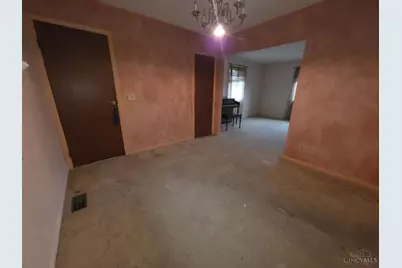 429 McCreary Court, Springfield Township, OH 45231 - Photo 5