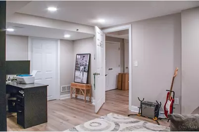 625 Hilltop Lane, Wyoming, OH 45215 - Photo 49