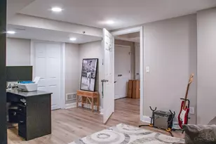 625 Hilltop Ln, Wyoming, OH 45215 - Photo 49