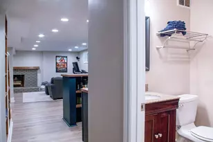 625 Hilltop Ln, Wyoming, OH 45215 - Photo 47