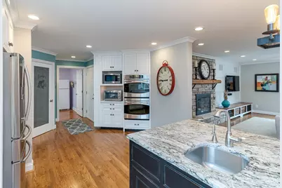 625 Hilltop Lane, Wyoming, OH 45215 - Photo 11