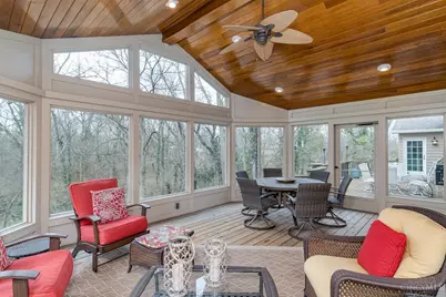 625 Hilltop Lane, Wyoming, OH 45215 - Photo 21