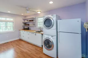 625 Hilltop Ln, Wyoming, OH 45215 - Photo 17