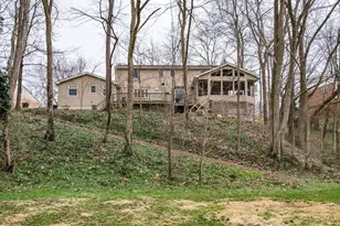 625 Hilltop Ln, Wyoming, OH 45215 - Photo 39