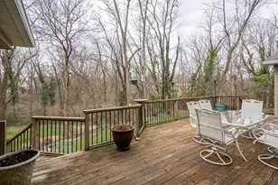 625 Hilltop Ln, Wyoming, OH 45215 - Photo 35