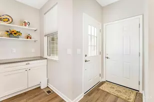 5012 Gdn Grv Ln, Delhi Township, OH 45238 - Photo 5