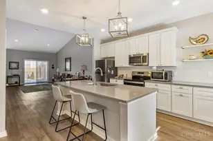 5012 Gdn Grv Ln, Delhi Township, OH 45238 - Photo 7