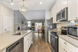 5012 Gdn Grv Ln, Delhi Township, OH 45238 - Photo 9