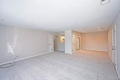 228 Edinburgh Lane, Springdale, OH 45246 - Photo 11