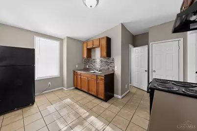 1763 Hanfield Street, Cincinnati, OH 45223 - Photo 5