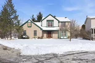 326 Bank Ave, Saint Bernard, OH 45217 - Photo 1