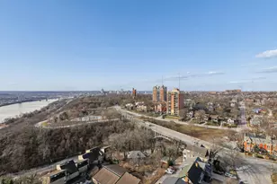 2200 Victory Pkwy, Cincinnati, OH 45206 - Photo 15