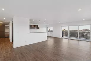 2200 Victory Pkwy, Cincinnati, OH 45206 - Photo 5