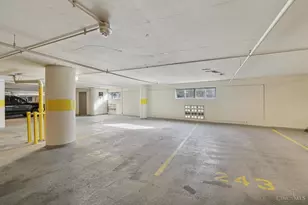 2200 Victory Pkwy, Cincinnati, OH 45206 - Photo 35