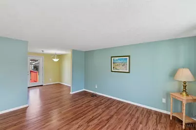 4392 Champdale Lane, Cincinnati, OH 45238 - Photo 5