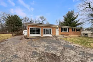 1068 Terrydel Ln, Pierce Township, OH 45245 - Photo 7