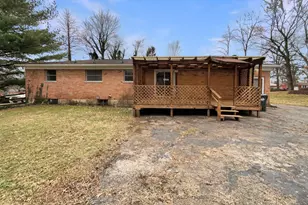 1068 Terrydel Ln, Pierce Township, OH 45245 - Photo 5