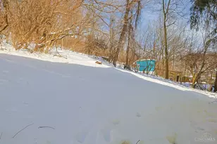 210 Sekitan Ave, Miami Township, OH 45001 - Photo 3