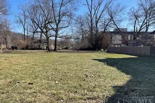 226 Worth St, Cincinnati, OH 45226 - Photo 1