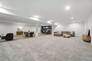 1890 Horseshoe Bend, Washington Twp, OH 45458 - Photo 79