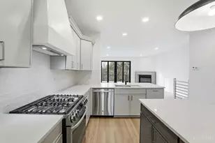 965 Windsor St, Cincinnati, OH 45206 - Photo 13