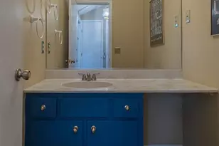 11 Rolling Hls Ct, Wyoming, OH 45215 - Photo 9