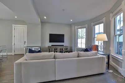 1231 Grace Avenue, Cincinnati, OH 45208 - Photo 11