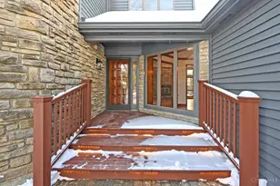 112 Bentwood Ct, Blue Ash, OH 45241 - Photo 3