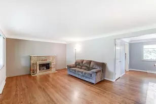 7218 Longfield Dr, Cincinnati, OH 45243 - Photo 3