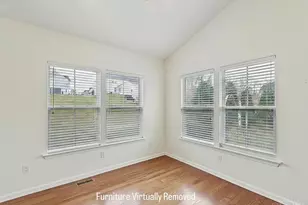 7970 Valley Crossing Dr, Colerain Township, OH 45247 - Photo 19